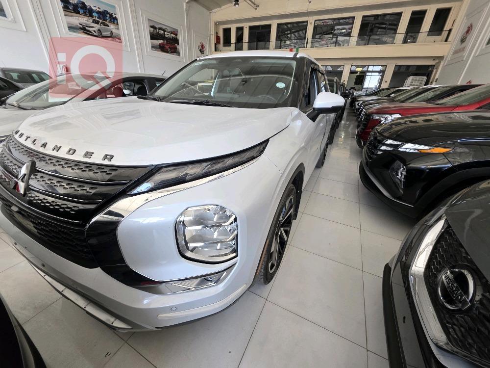 https://cdn.iqcars.ioscaled_1000075668_out.jpg